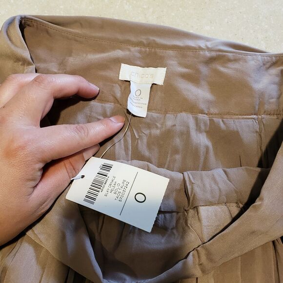 Womens Chicos Pleated Maxi Skirt  Tan Brown Silky Flowy Lined Size 0 NWT - Picture 3 of 8